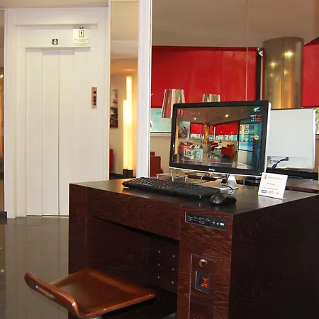 梅蒂斯酒店 2* 巴塞罗那