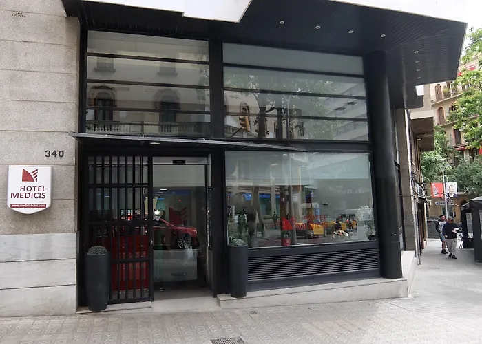 Hotel Medicis 2*
